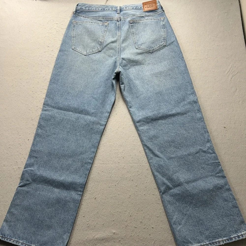 Abercrombie & Fitch Jeans Mens 33x32 Blue Baggy Relaxed Straight Leg Denim New